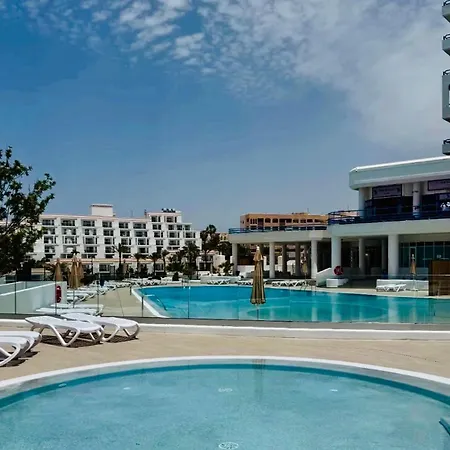 Апартаменты Panoramic View Paraiso 306 *